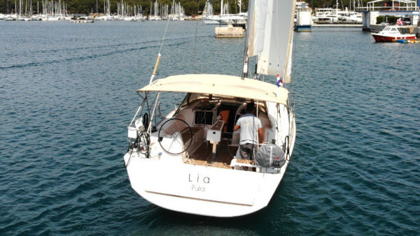 YachtABC - Lia - Croatia - Dufour 382 GL - 2 cab.