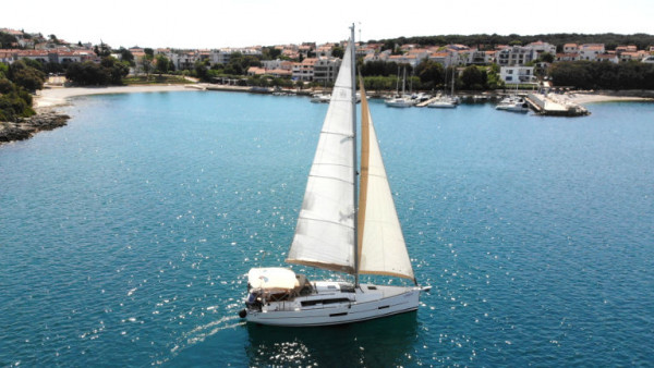 YachtABC - Lotta - Croatia - Dufour 382 GL