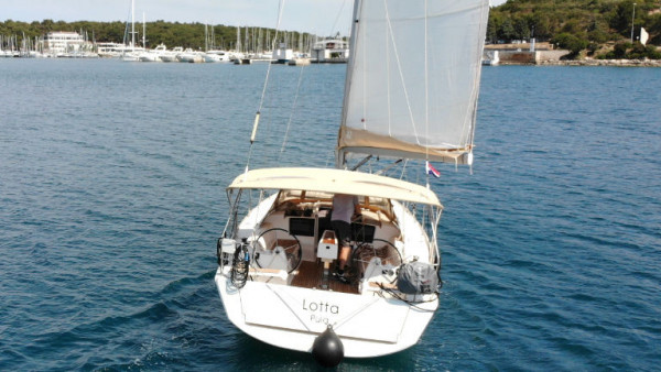YachtABC - Lotta - Croatia - Dufour 382 GL