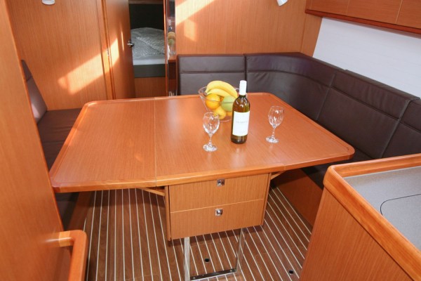 YachtABC - Bibi - Croatia - Bavaria Cruiser 37 - 3 cab.